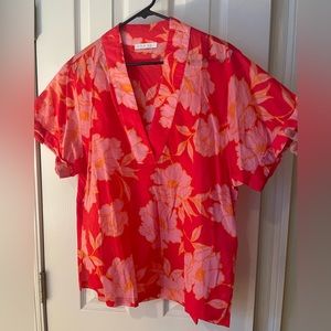 NWOT Karlie Red/Pink Vneck Floral Blouse Size Large